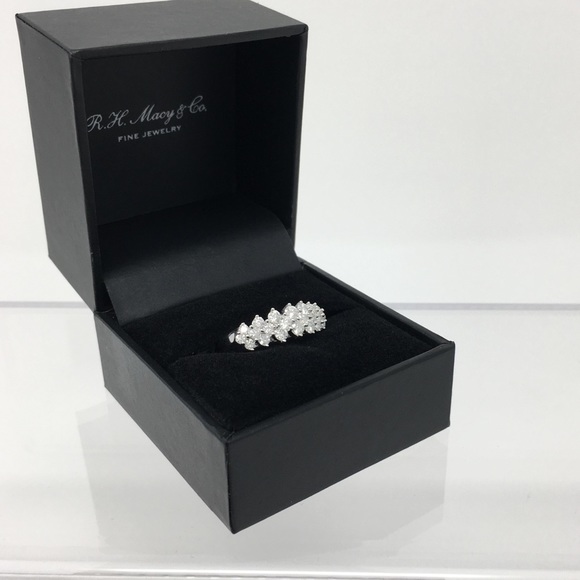 1 CTTW Diamond Wedding Engagement White Gold Ring - Picture 6 of 8